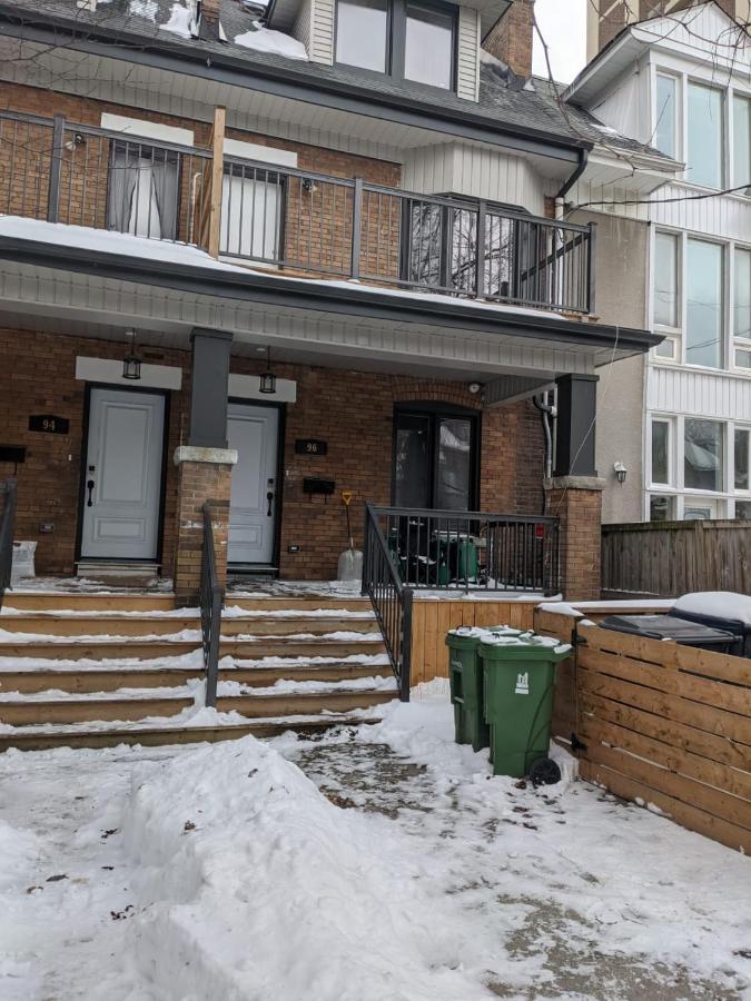 Toronto Furnished Living Rooms المظهر الخارجي الصورة